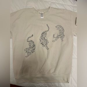 ‼️SOLD‼️ Urban Outfitters- Project Social T 3 Tigers Crewneck .(Cream)